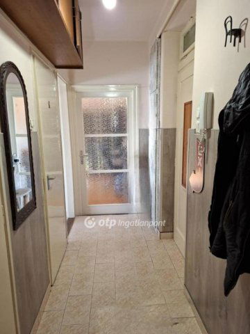 Eladó téglalakás, Hajdúböszörményen 65 M Ft, 2 szobás