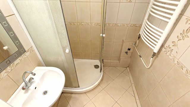 Eladó panellakás, Szegeden 51.5 M Ft, 2 szobás