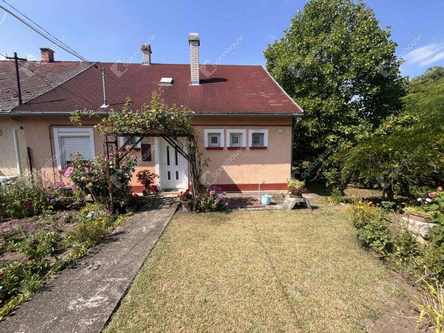Eladó ikerház, Abában 38 M Ft, 3 szobás / költözzbe.hu