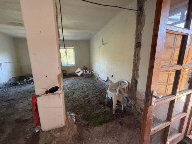 Eladó családi ház, Tokajban 35 M Ft, 1 szobás