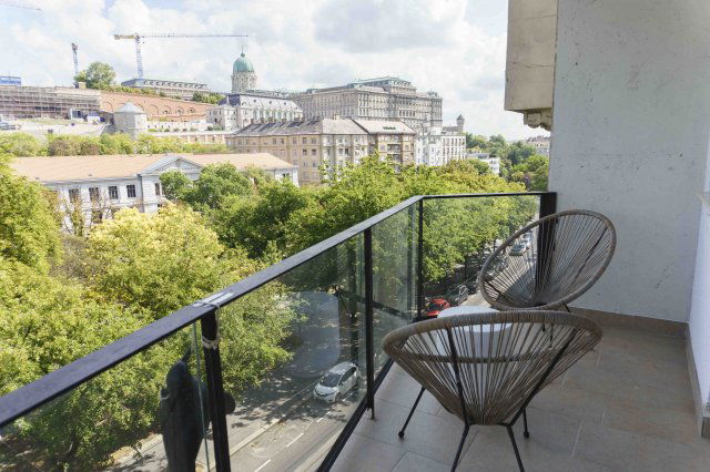 Eladó téglalakás, Budapesten, I. kerületben 168.9 M Ft