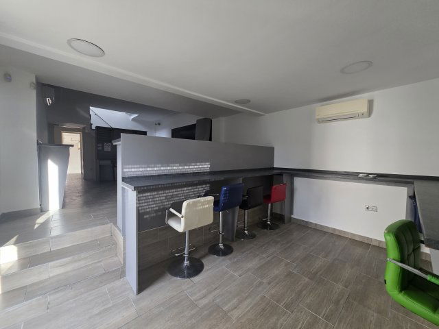 Kiadó üzlethelyiség, Budapesten, IV. kerületben 450 E Ft / hó