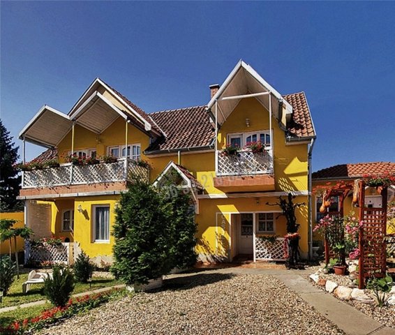 Eladó hotel, Egerben 189 M Ft, 10+1 szobás / költözzbe.hu