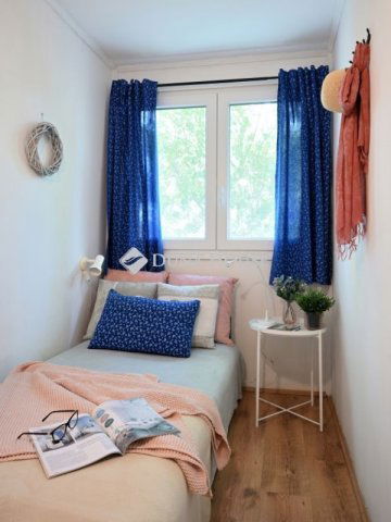 Eladó nyaraló, Leányfaluban 49.9 M Ft, 2 szobás