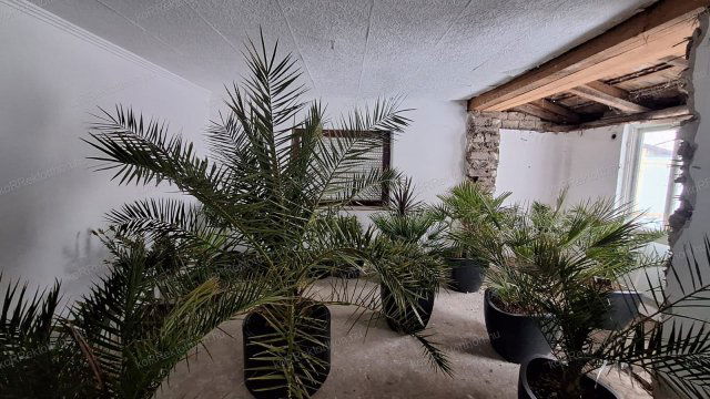 Eladó családi ház, Jászberényben 14.99 M Ft, 1+2 szobás