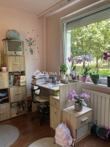 Eladó panellakás, Budapesten, IV. kerületben 71.9 M Ft, 2 szobás