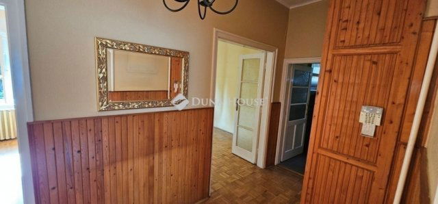 Eladó családi ház, Tápiószecsőn 74.9 M Ft, 5 szobás