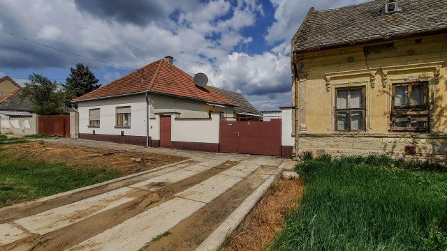 Eladó családi ház, Csávolyon 16 M Ft, 3 szobás