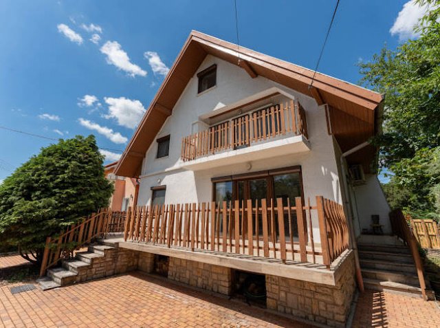 Eladó családi ház, Balatonudvariban 119 M Ft, 5 szobás