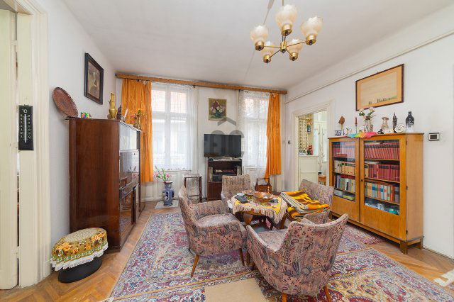 Eladó téglalakás, Budapesten, V. kerületben 127 M Ft, 3 szobás