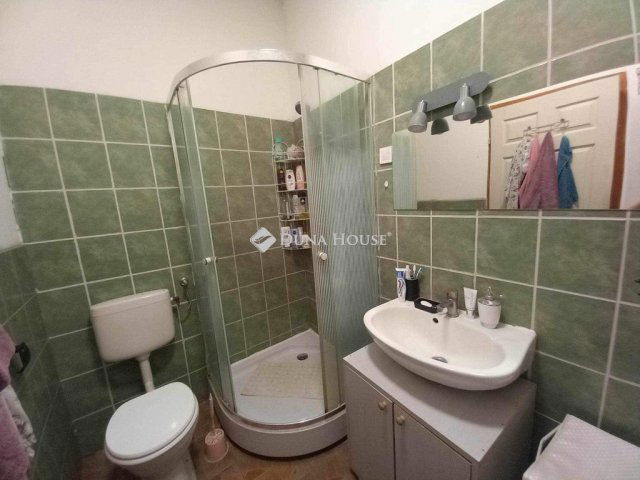 Eladó családi ház, Debrecenben 75 M Ft, 4 szobás