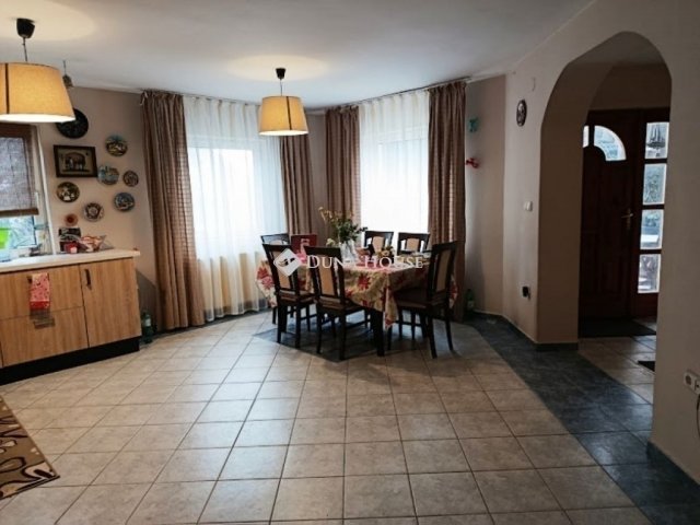 Eladó családi ház, Érden 115 M Ft, 4+2 szobás
