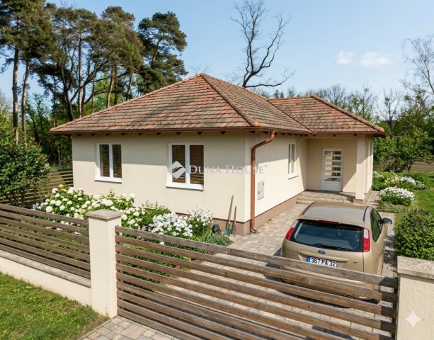 Eladó családi ház, Kókán 69.9 M Ft, 4 szobás