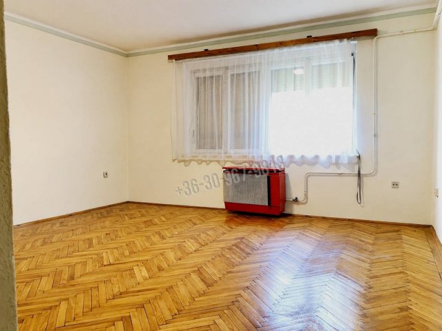 Eladó téglalakás, Békéscsabán, Tulipán utcában 27.9 M Ft