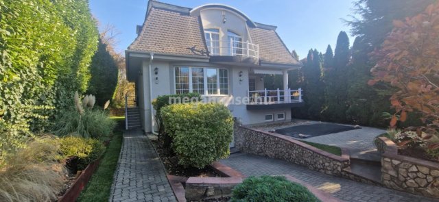 Eladó családi ház, Budaörsön 349 M Ft, 6 szobás