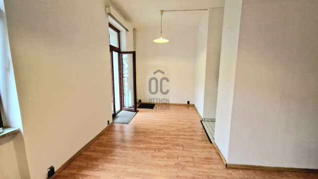 Eladó téglalakás, Budakeszin 38.5 M Ft, 1 szobás