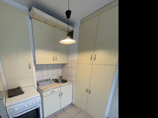 Eladó panellakás, Székesfehérvárott 37 M Ft, 1 szobás