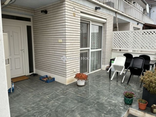 Eladó téglalakás, Győrött 89.9 M Ft, 3 szobás