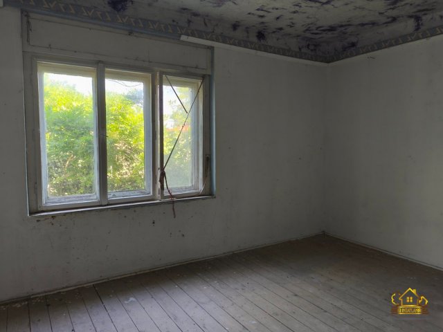 Eladó családi ház, Áporkán 62 M Ft, 4 szobás