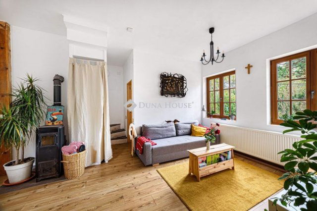 Eladó családi ház, Nagykovácsiban 112 M Ft, 3 szobás