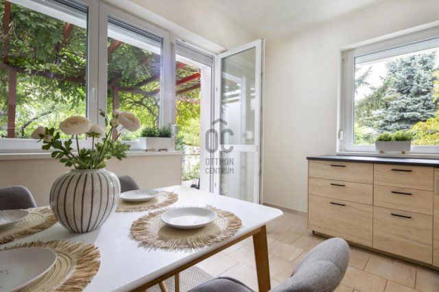 Eladó családi ház, Budapesten, XVI. kerületben 248 M Ft