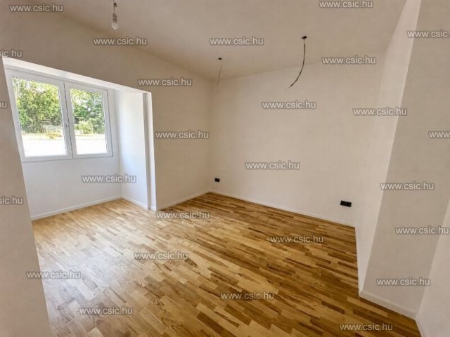 Eladó téglalakás, Budapesten, II. kerületben 120 M Ft, 2 szobás