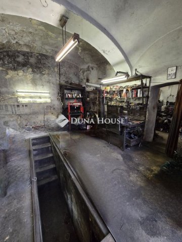 Eladó családi ház, Veszprémben, Jókai Mór utcában 64.9 M Ft