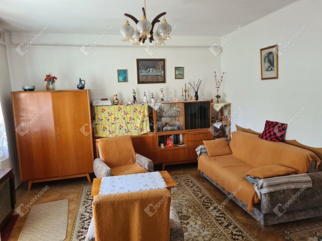 Eladó téglalakás, Celldömölkön 32 M Ft, 2 szobás