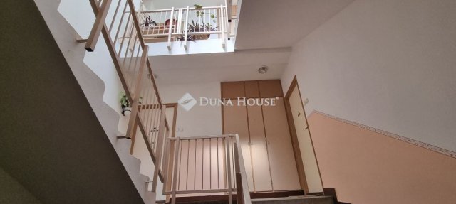 Eladó téglalakás, Keszthelyen 44.9 M Ft, 2 szobás