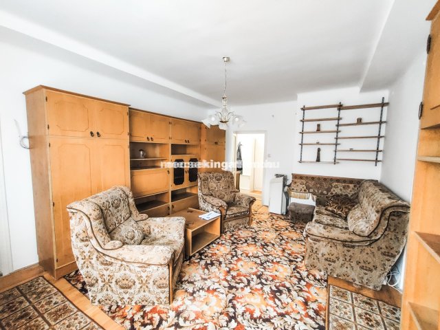 Kiadó téglalakás, albérlet, Pécsett 160 E Ft / hó, 2 szobás
