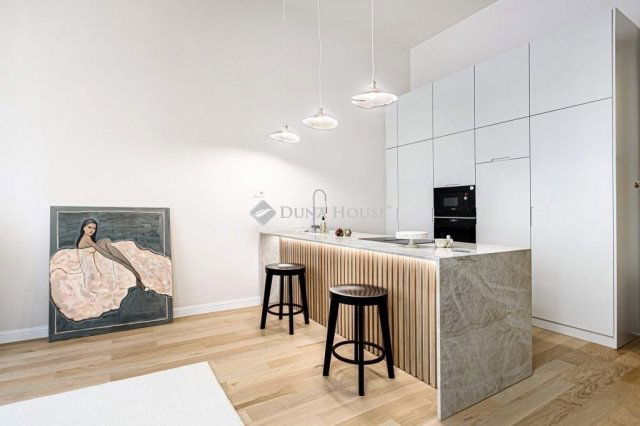 Eladó téglalakás, Budapesten, V. kerületben 164.5 M Ft, 2 szobás