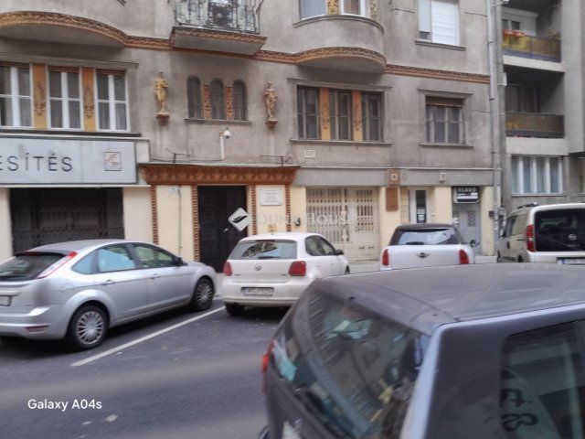 Eladó ipari ingatlan, Budapesten, XIII. kerületben 129 M Ft