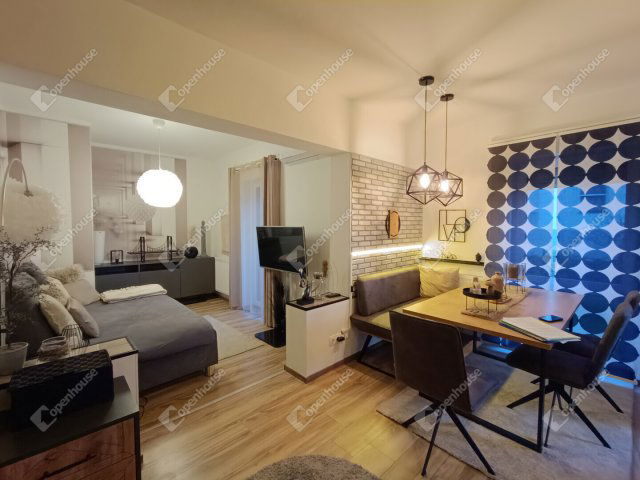 Eladó téglalakás, Sopronban 74.9 M Ft, 2 szobás