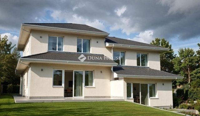 Eladó ikerház, Mogyoródon 145 M Ft, 5 szobás