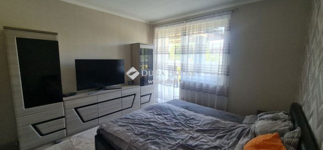 Eladó családi ház, Üllőn 324.9 M Ft, 6 szobás