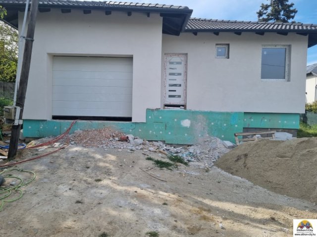 Eladó családi ház, Érden 150 M Ft, 5 szobás