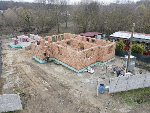 Eladó családi ház, Sülysápon 64.9 M Ft, 4 szobás