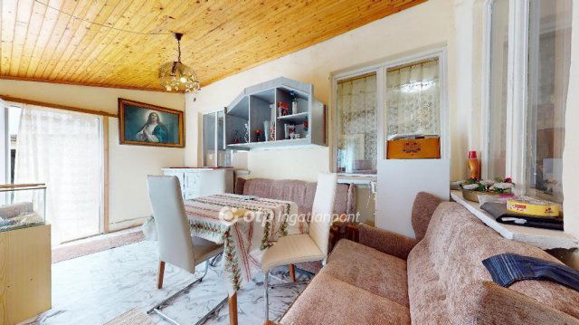 Eladó családi ház, Napkoron 32 M Ft, 3+1 szobás