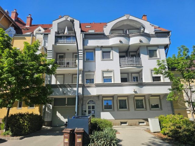 Eladó téglalakás, Kaposváron, Németh István fasoron 34.5 M Ft