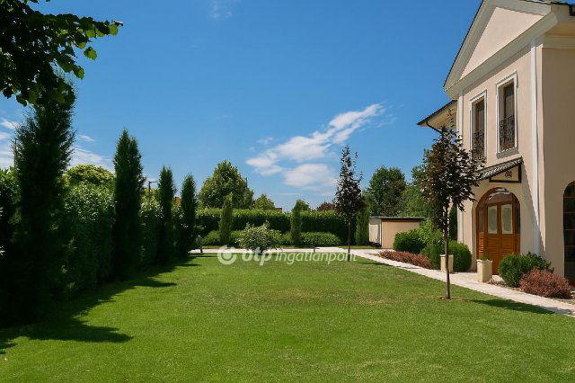 Eladó családi ház, Kaposváron 320 M Ft, 5 szobás