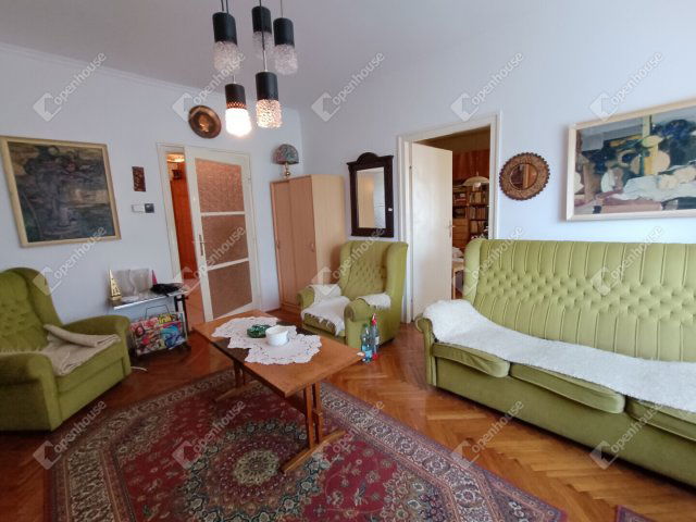 Eladó téglalakás, Sopronban 63.9 M Ft, 2 szobás