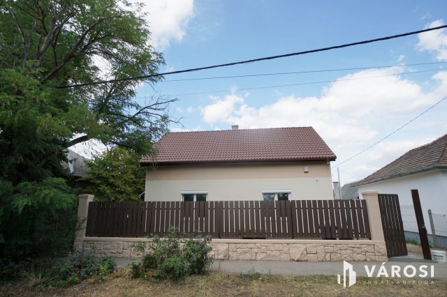 Eladó családi ház, Budapesten, XVIII. kerületben 94.9 M Ft