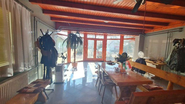 Eladó családi ház, Csengődön 43.5 M Ft, 5 szobás
