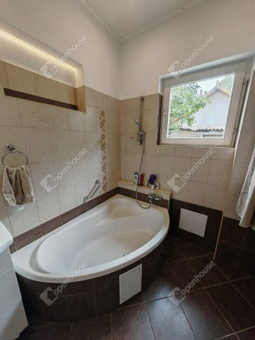 Eladó ikerház, Gyömrőn 33.5 M Ft, 1 szobás