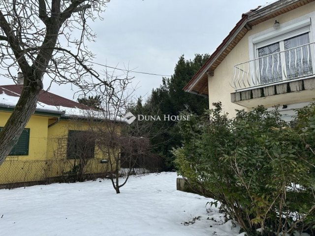 Eladó családi ház, Budapesten, III. kerületben 169 M Ft