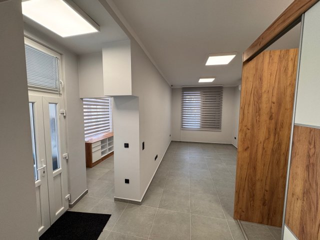 Kiadó téglalakás, albérlet, VI. kerületben, Benczúr utcában