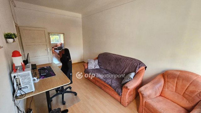 Eladó téglalakás, Egerben 56 M Ft, 2 szobás