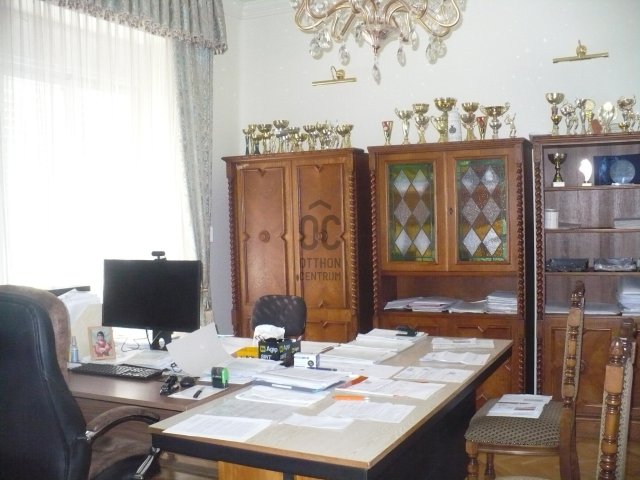 Eladó családi ház, Debrecenben 198 M Ft, 3 szobás