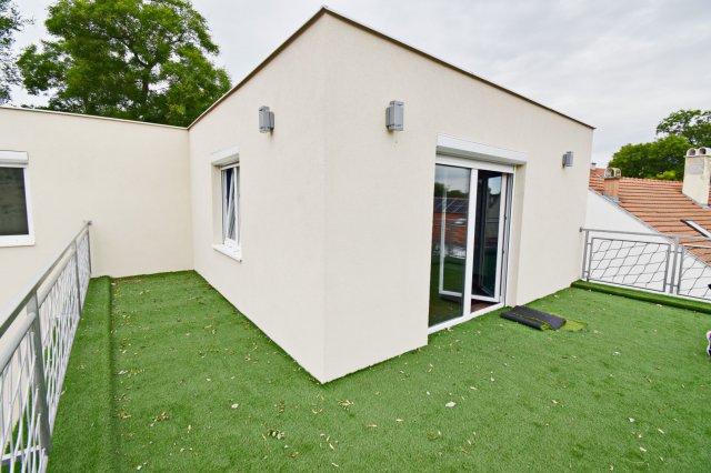 Kiadó téglalakás, albérlet, Debrecenben 225 E Ft / hó, 2 szobás