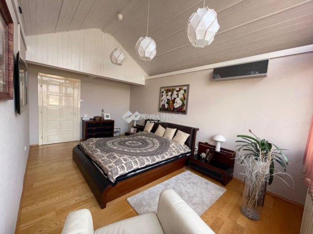 Eladó téglalakás, Budapesten, XIV. kerületben 185 M Ft, 4 szobás